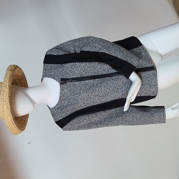 🩵 T Tahari Jacket - Picture 2 of 11